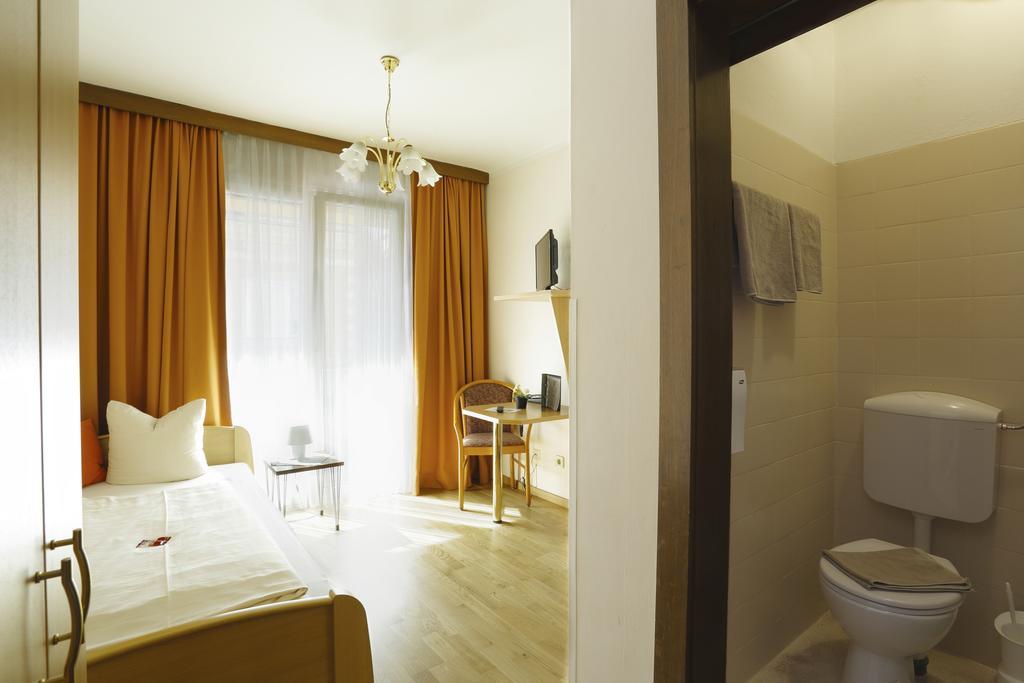 Alpen.Adria.Stadthotel Klagenfurt am Woerthersee Exterior photo